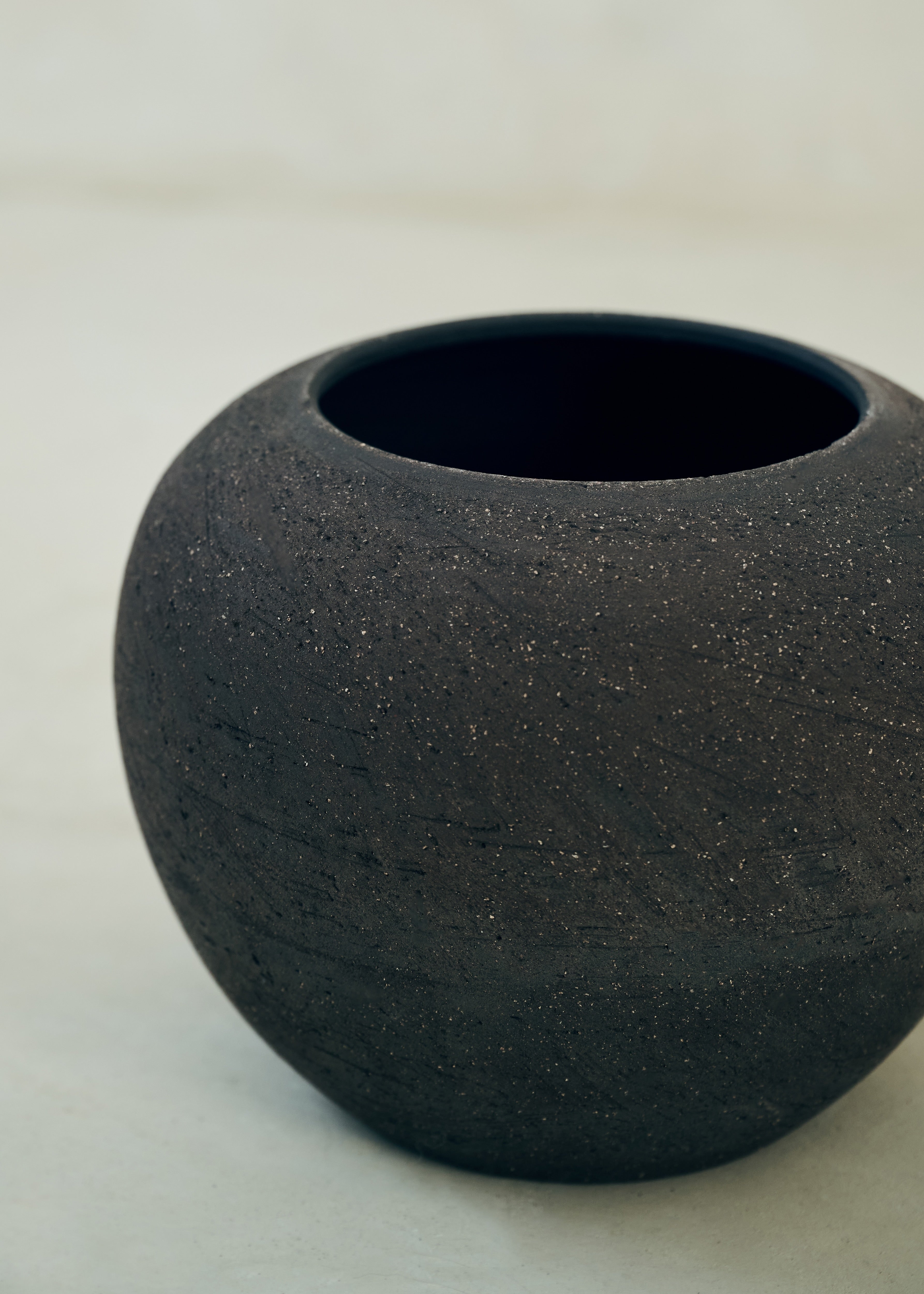 Black Textured Minimalistic Ceramic Pot